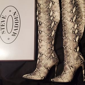 Steve Madden boots